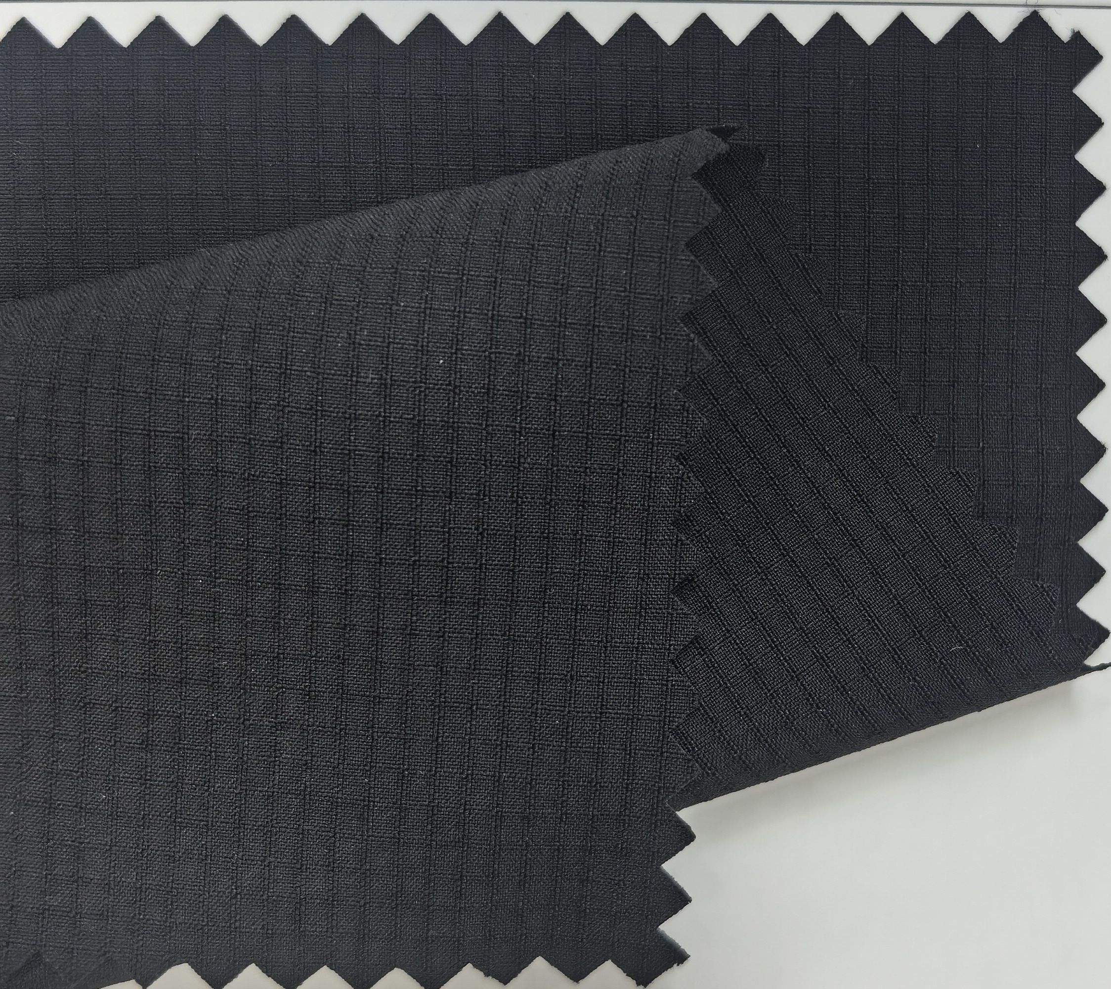 75D0.2双线格四面弹